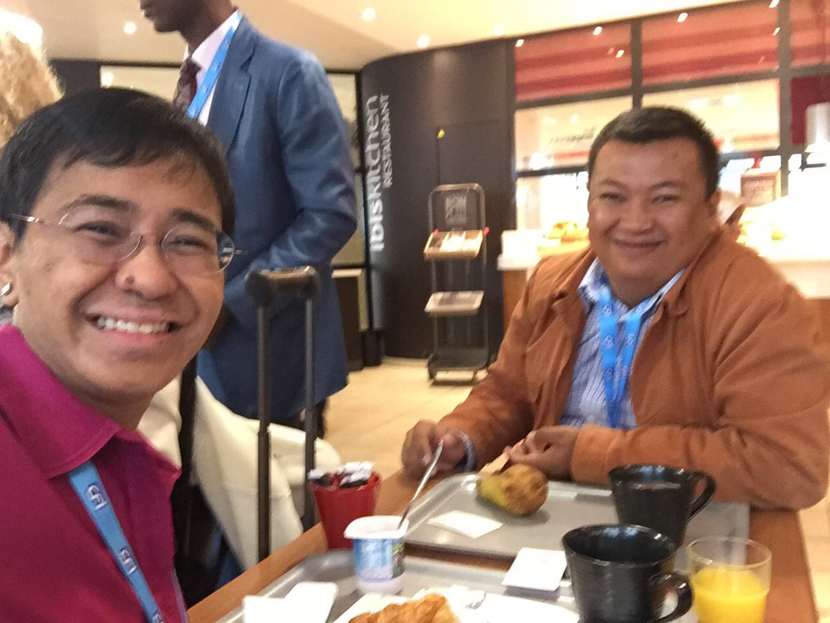 saveoursmile's tweet photo. amazed by how you shake things @mariaressa . Congrats for making it to the Nobel Prize (breakfast photo before our panel during #4MParis ) https://t.co/eygw78KpRI