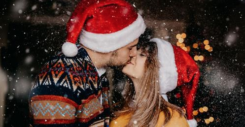 MirrorWeirdNews's tweet photo. Snow-globing is the dating trend you need to watch out for this Christmas
https://t.co/7Paui66iq1 https://t.co/GqBKCl1lQt