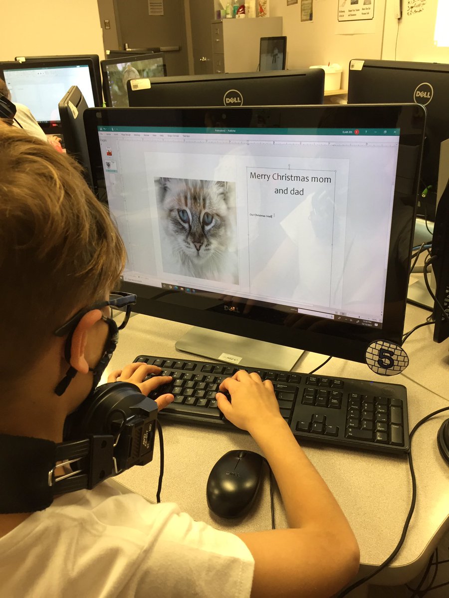 ladybug_tech's tweet photo. Students are using Publisher to create Christmas cards. Inserting pictures, changing font, size and color, and using spell check. Fshisd #levelup https://t.co/otbqV0Owup