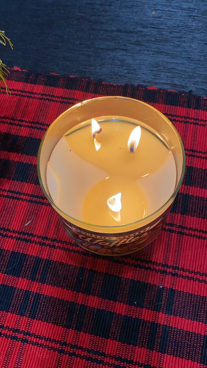 sarahkaitlins's tweet photo. What kind of janky wick placement?? https://t.co/pNy0vAjly8