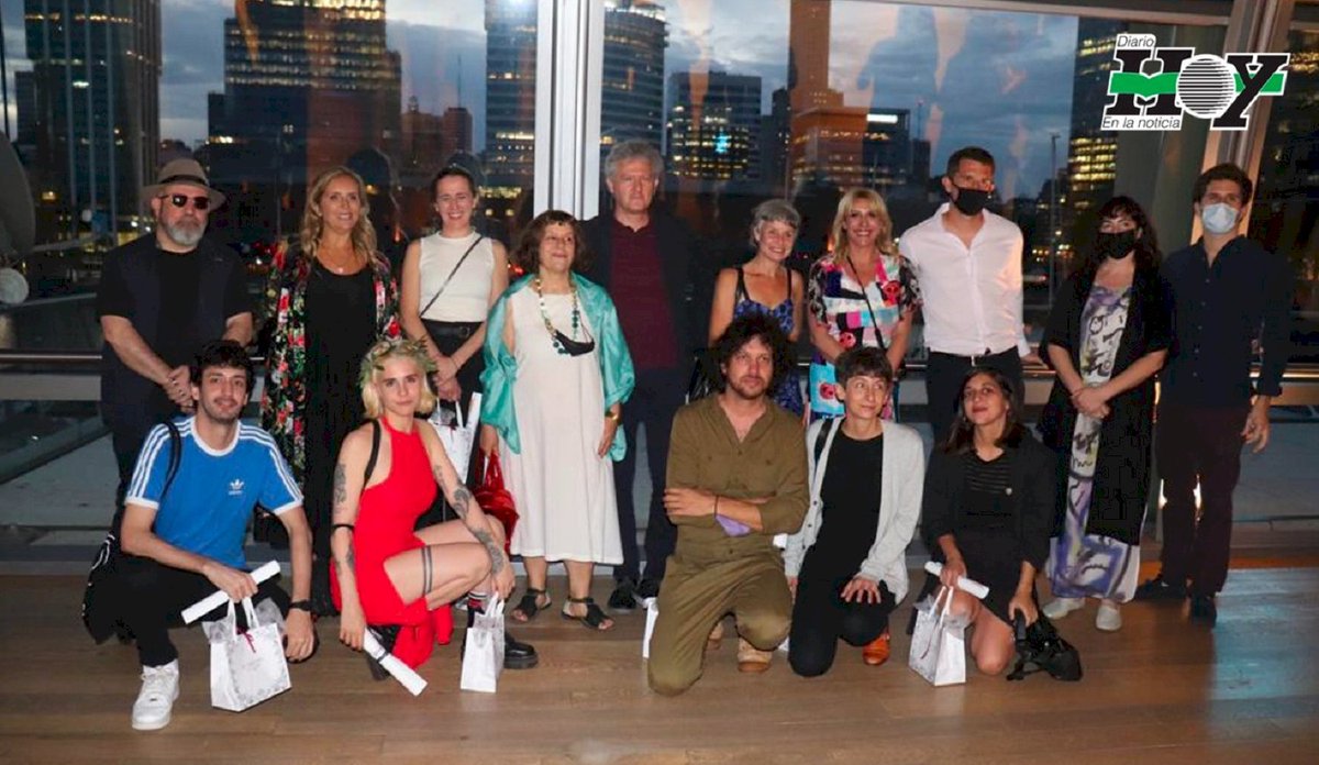 🎨🖼️  #PremiosFortabat | <a href="/Col_Fortabat/">Colección AMALITA</a>

Destacadas figuras estuvieron presentes en la entrega de los Premios Fortabat 2021

Información y galería de fotos en esta nota👇:

diariohoy.net/espectaculos/t…

vía <a href="/diariohoynet/">Diario HOY</a>