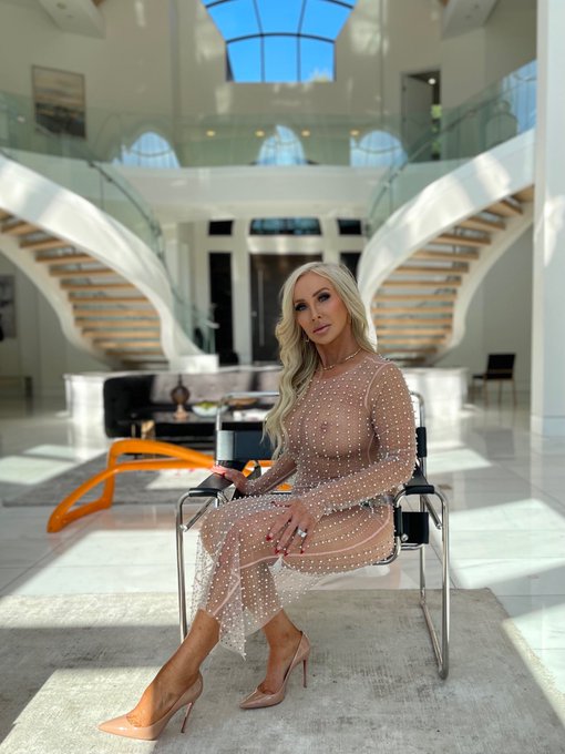 Morgan Taylor 🇺🇸's pics and videos FGg4B sXoAQ7PgO jpg:small preview