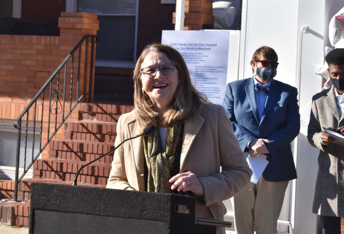 bmoredhcd's tweet photo. Today, we joined @MayorBMScott and other City officials at a press conference to mark @HUDHealthyHomes's 30th anniversary of the Office of Lead Hazard Control and Healthy Homes. We celebrated partnerships, new initiatives, and our efforts to reduce lead hazards. #LeadHazard https://t.co/B4mJir2TII