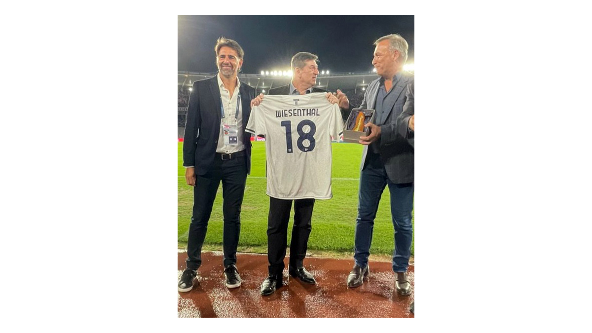 simonwiesenthal's tweet photo. Wiesenthal Center and Professional Football League of Argentina Give "Simon Wiesenthal Award" to Talleres Soccer Club https://t.co/sadWMilJqV https://t.co/bMhPFWgpne