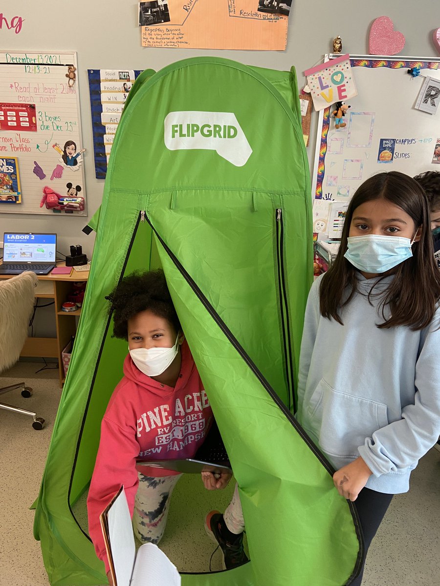 missklipfel's tweet photo. We love a day that calls for using our #flipgrid pods #sharingourvoices #howemanning #recordinginprogress https://t.co/SJHgieC7RT