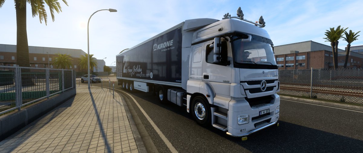 nicotine1255's tweet photo. #ETS2
#KroneTrailers
#KroneSafeTrailers https://t.co/KJ9QpoJ7ws