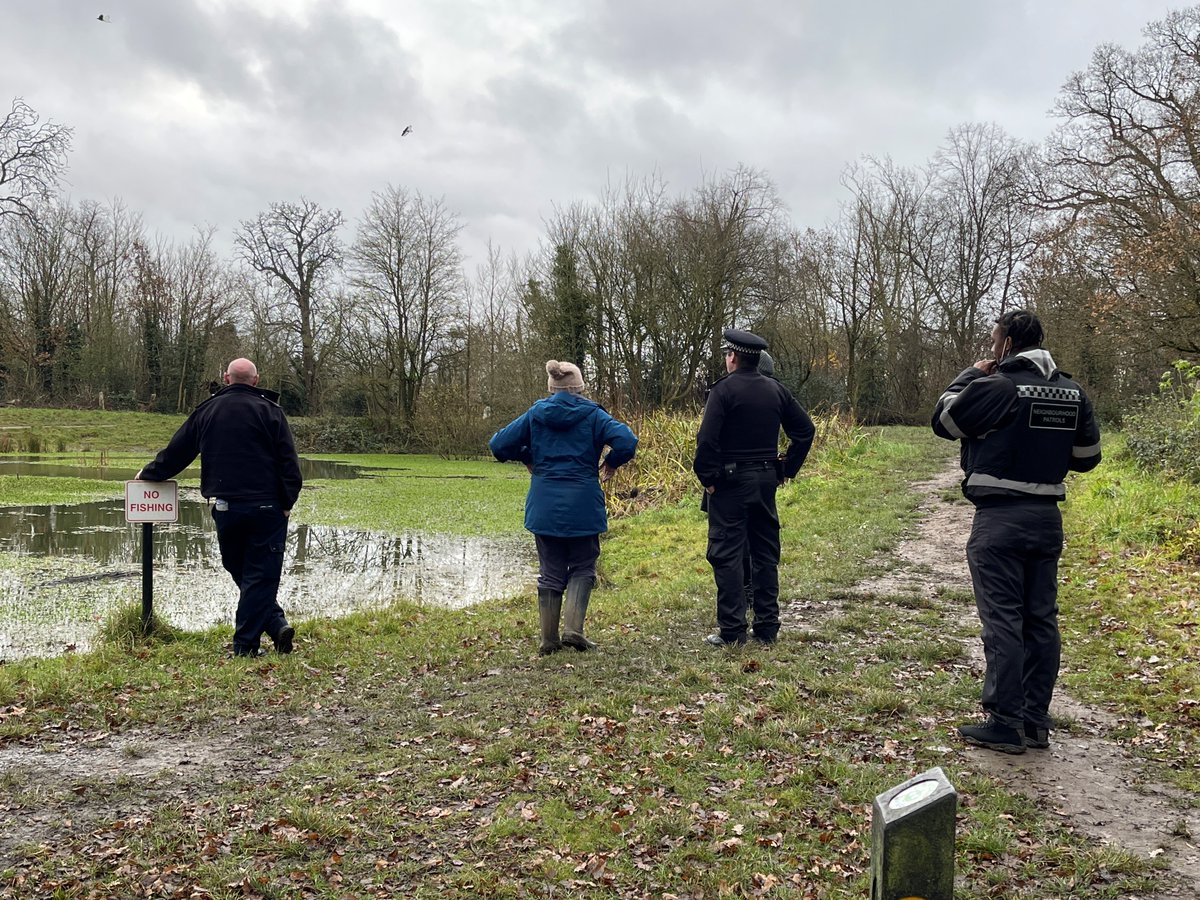 Officers from <a href="/MPSBarnhill/">Barnhill Police</a> @MPSKentonQK <a href="/MPSQueensbury/">Queensbury Police</a> and @MPSFryent conducted a clean-up operation around #FryentCountryPark as part of Positive Action Initiative week and Violence Against Women and Girls (VAWG) patrols, in conjunction with <a href="/Brent_Council/">Brent Council</a> 
^#2440NW