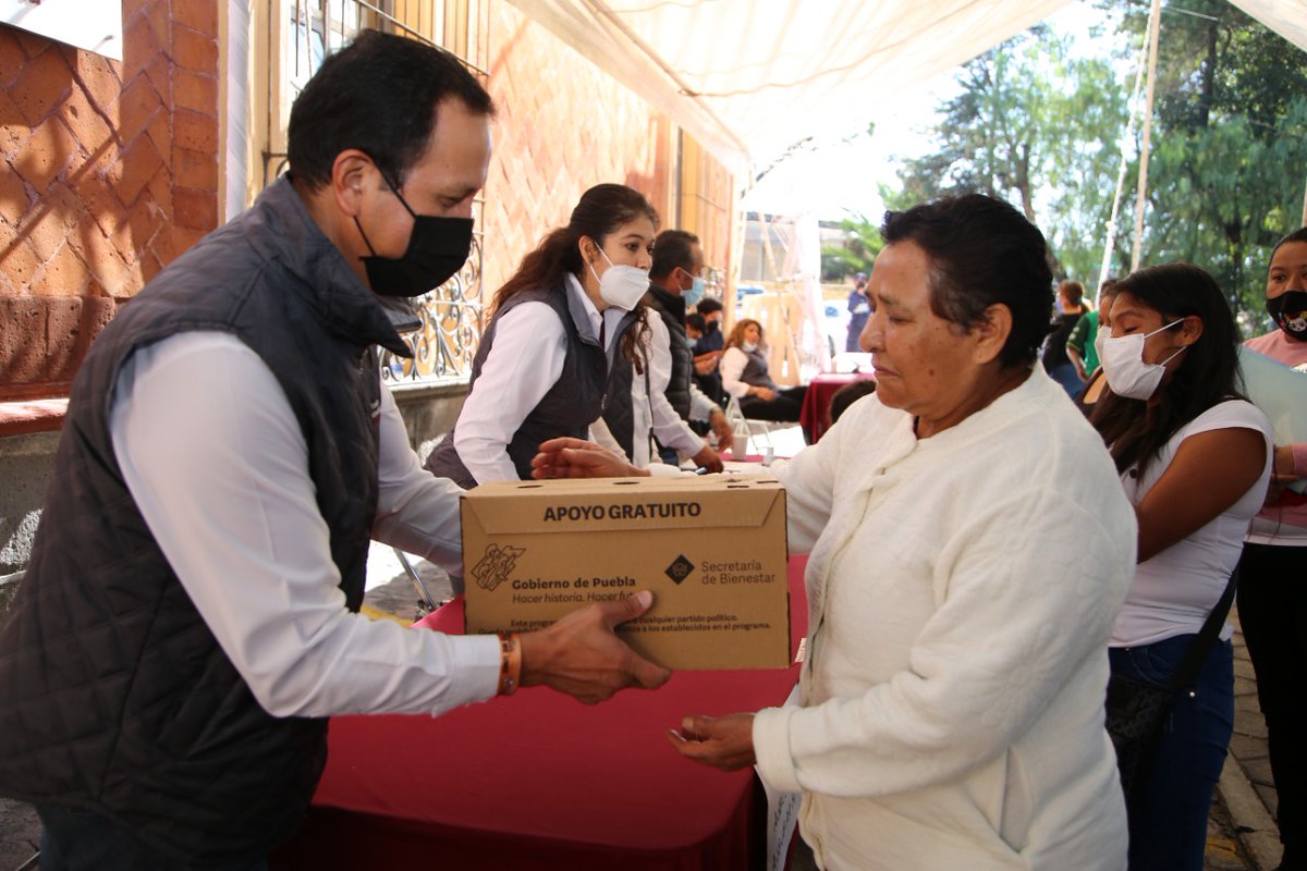Bienestar_Pue's tweet photo. Con el programa Integral Alimentario, el @Gob_Puebla suministra producto lácteo a quienes más lo necesitan. 

📌Si formas parte de nuestro padrón, pronto anunciaremos fechas de entrega📆

#BienestarParaLasFamiliasPoblanas https://t.co/LMoVjyLdVz