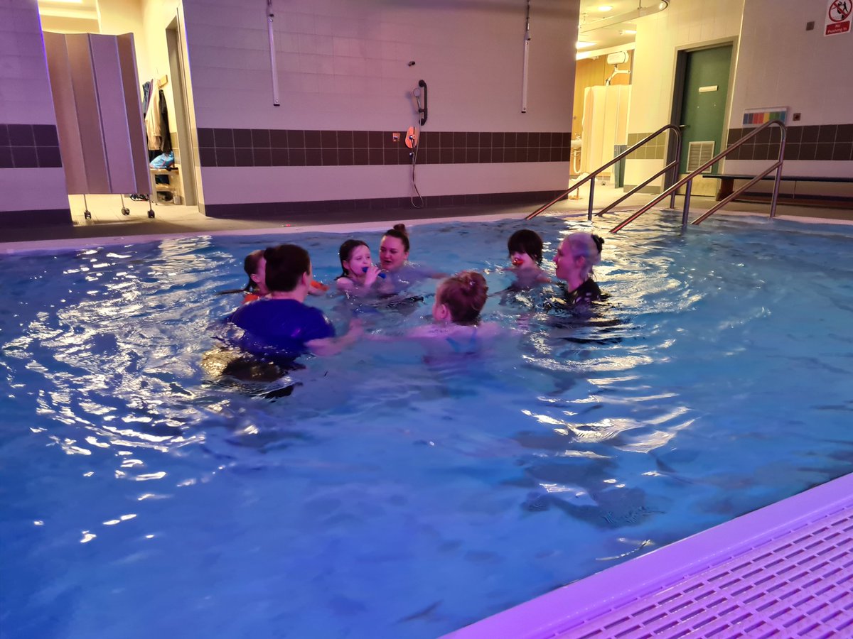 DMcCahill29's tweet photo. Learning can take place anywhere and the Hydropool was the perfect place for these pupils 👏👏👏 @CalDept 🐳🐟 Working with their adults, they listened to instructions,   worked together as a team and had a fun afternoon #teamwork #CALunit #learningisfun https://t.co/2Bds0dU0r1