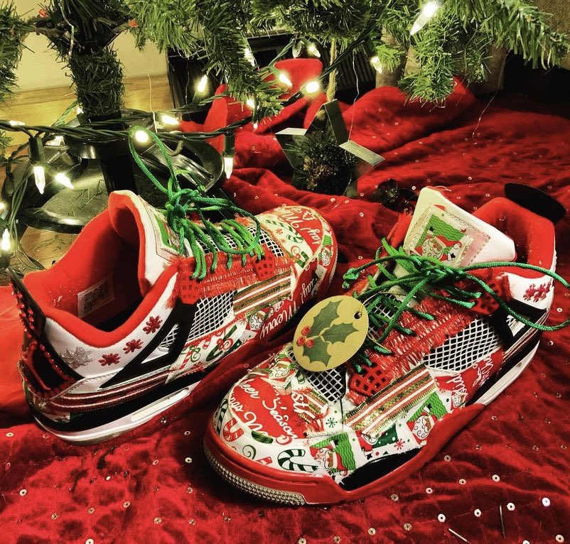 playoffhopes's tweet photo. @nikestore I call them my Ho, Ho, Ho-liday 4s! https://t.co/EkRzKQSitA
