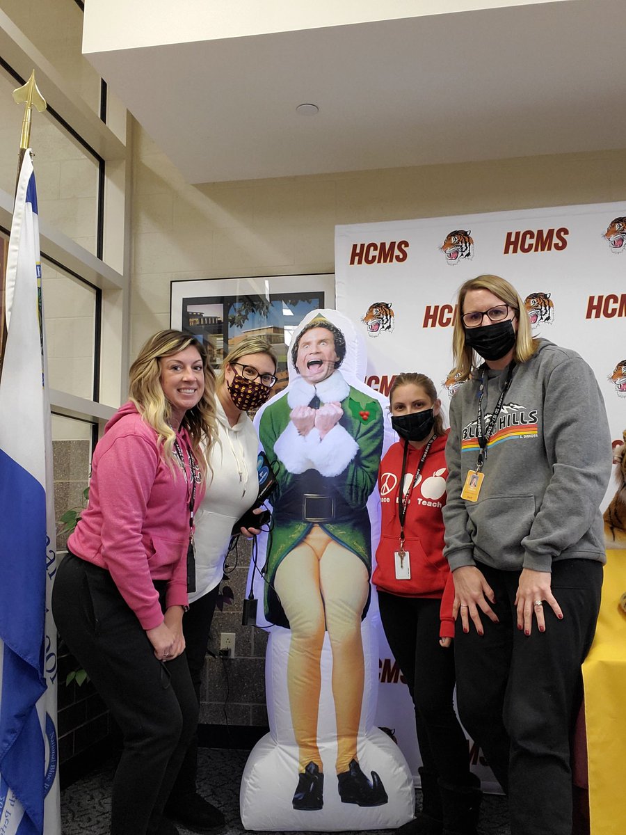 MKMathCoach's tweet photo. Buddy the Elf, what's your favorite color? Day 1! #allin157c #157cCares #excited4break #buddysloveiscontagious @HCMSTigers157c @CKDonovan5 @TechCoach157C @157cTechCoach https://t.co/jNXV6o2t2X