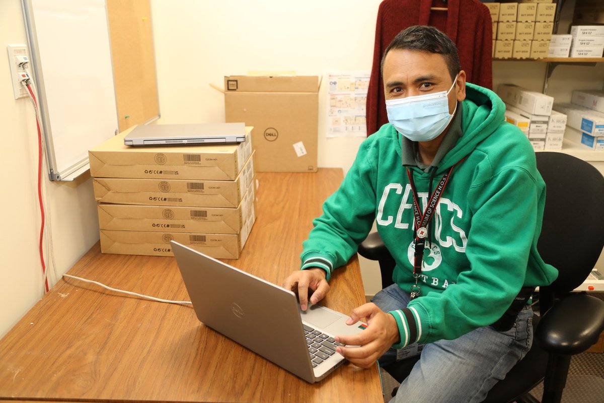 yesatmos's tweet photo. Thanks to our generous friends @DellTech, our team is keeping science going strong with new laptops to help us bring you the best #STEMSolutions, activities and curricula for PreK through 8th grade. https://t.co/c4x1oxDALl