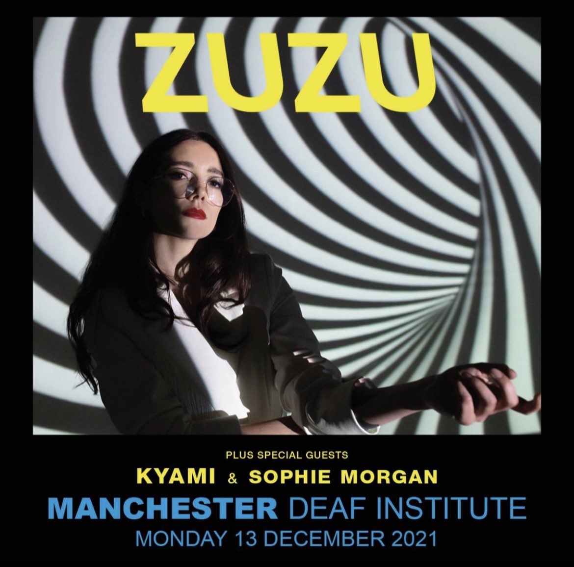 Manchester ! 🐝🐝 Tonight we play our last show of the year opening for my precious pal Zuzu 💝 Come come.. still some tickets left here: seetickets.com/event/zuzu/the…