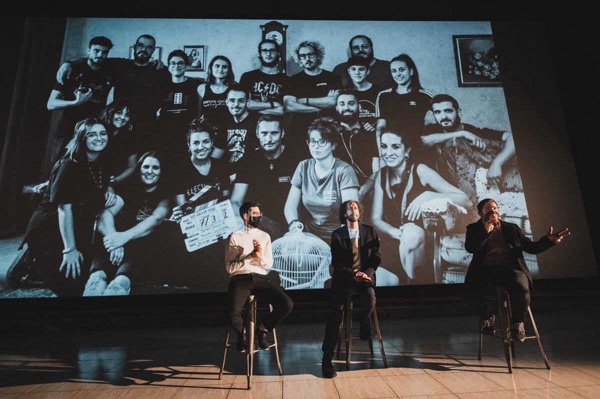 AncineAndalucia's tweet photo. Equipo, patrocinadores y medios de comunicación han acompañado este sábado a Fourminds Films y Pecado Films en el estreno en Granada de #LosOjosDeÉrebo, un valiente cortometraje de ficción sobre la pobreza energética. 📸: @JM_Grimaldi.

https://t.co/qyHxDABI5N https://t.co/F64mYyMlCY