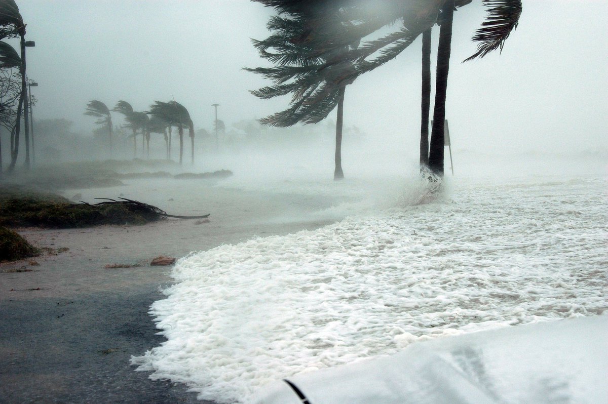 As scientists continue to explore how #climatechange impacts hurricanes, a new study suggests that storms are forming a little more north and west in the Atlantic. This and more on this week's #climatenotes: climatrends.com/climatenotes-d…