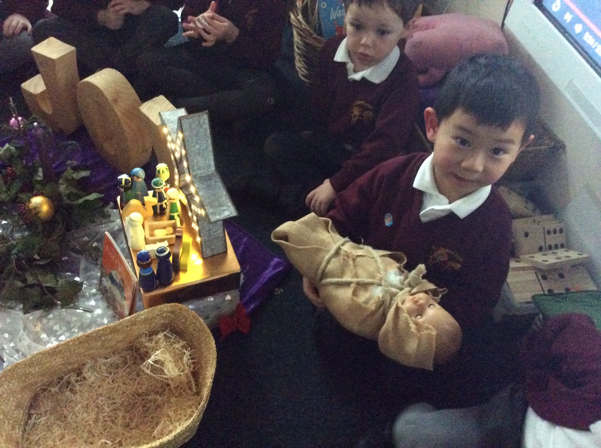 AllSaintsTraff's tweet photo. Reception led their own prayer and liturgy session this afternoon. Beautiful prayers and singing in honour of Jesus Our Saviour #AdventJoy #ActsofJoy #waitingforJesus🙏🏼💙🌟 https://t.co/gTRHqbE3qr