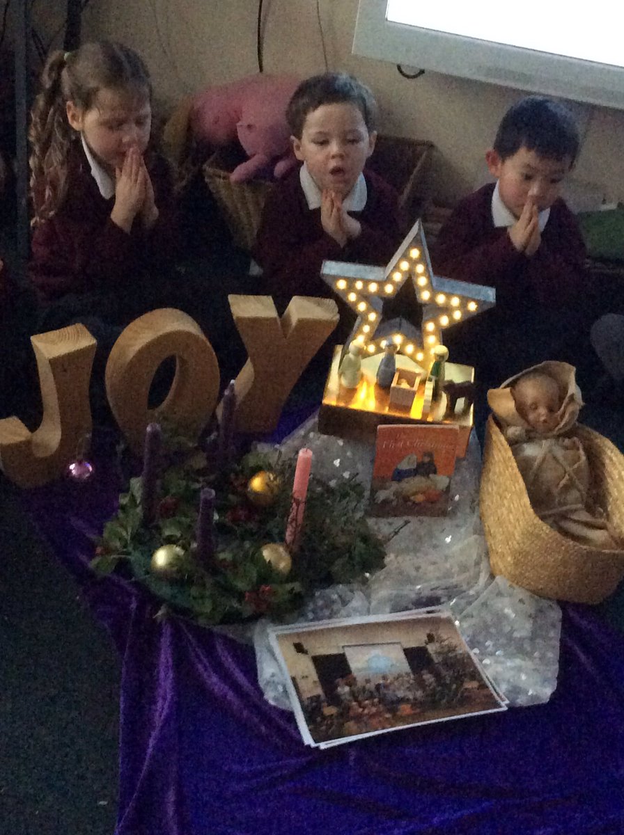 AllSaintsTraff's tweet photo. Reception led their own prayer and liturgy session this afternoon. Beautiful prayers and singing in honour of Jesus Our Saviour #AdventJoy #ActsofJoy #waitingforJesus🙏🏼💙🌟 https://t.co/gTRHqbE3qr