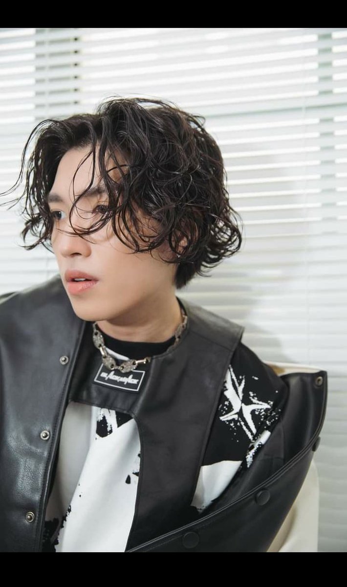 TrinhLeHaLinh's tweet photo. HAPPY BIRTHDAY CODY 
Cùng nhau vượt qua khó khăn và thử thách a nhé! Hãy suy ngjix tích cực lên nha!!!!!❤❤❤
OUR HAPPINESS DAY
HAPPY CODY DAY
#happy25thbirthdaycody #happycodyday #codynamvo https://t.co/iYr1WQUOsR