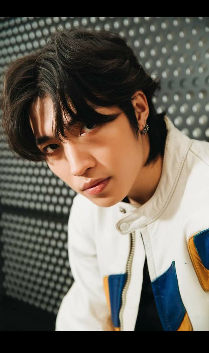 TrinhLeHaLinh's tweet photo. HAPPY BIRTHDAY CODY 
Cùng nhau vượt qua khó khăn và thử thách a nhé! Hãy suy ngjix tích cực lên nha!!!!!❤❤❤
OUR HAPPINESS DAY
HAPPY CODY DAY
#happy25thbirthdaycody #happycodyday #codynamvo https://t.co/iYr1WQUOsR