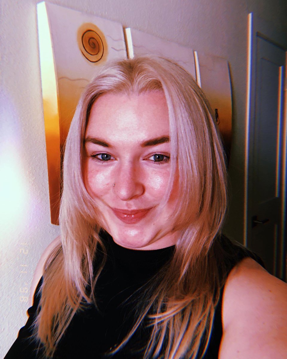 PodcastFigure's tweet image. Finally got my dream hair cut!