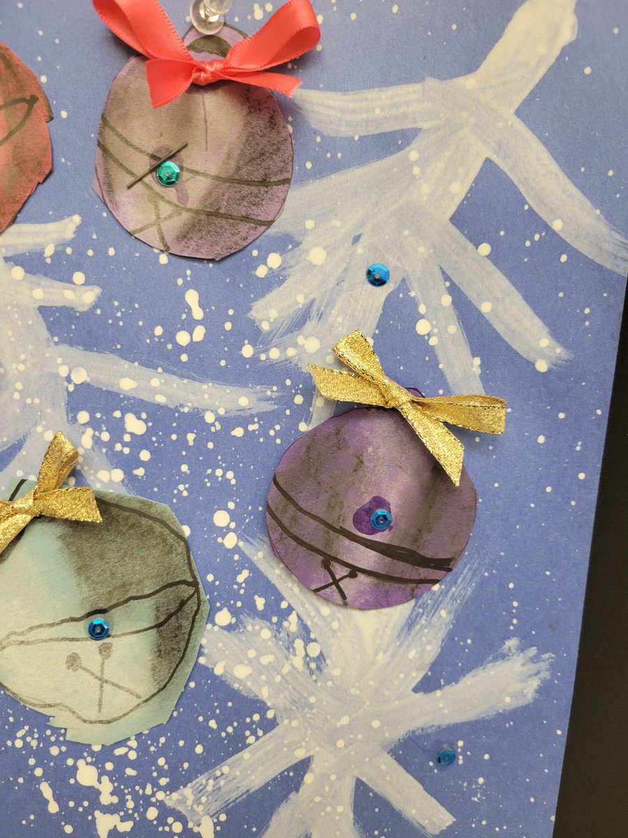 OakbrookAcadArt's tweet photo. Shading art in @mslaforteza wow!  Happy holidays!! #oakbrookvapa https://t.co/iXckiBiJb2