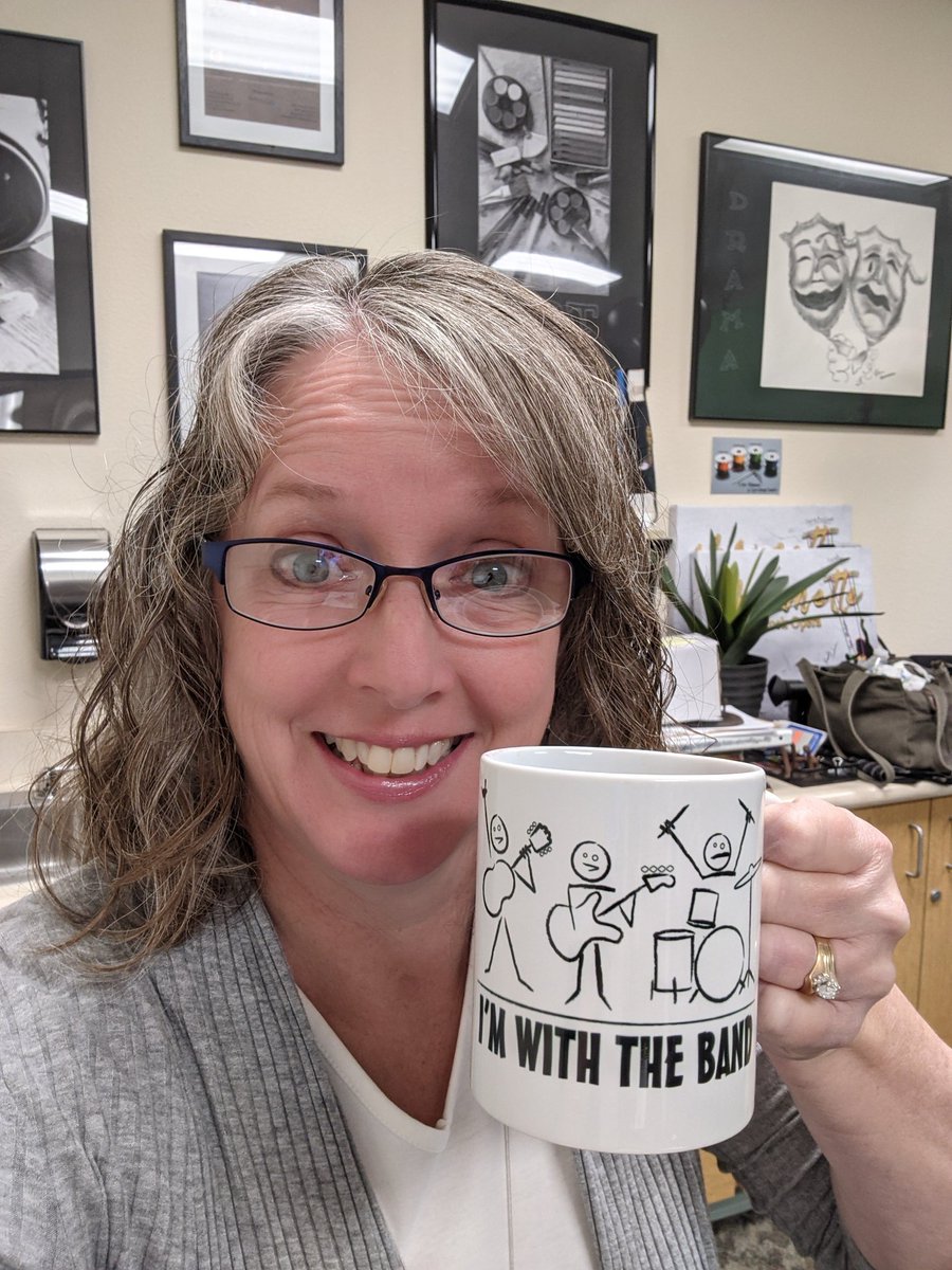 ValerieCoulman's tweet image. "I'm with the band." 😎#MARIONETTE, the #rockopera I was part of writing, directing, and performing in 2020 premiered on YouTube last night. Crazy memories of getting it done during COVID restrictions &amp;amp; still so proud of my team! @BCVPCreative @rogerhutley #bucketliststuff