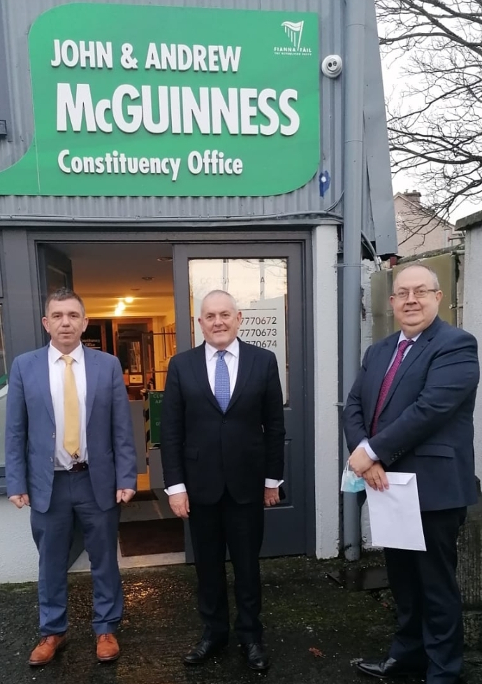 pdforra's tweet photo. Today @pdforra President @_Mark_Keane & VP Donogh Maguire briefed Deputy @JMcGuinnessTD on a number of important issues impacting members.
Most urgently - the need to address the Post 94 Contracts.
#WeDeserveAVoice #Post94Contracts #CitizensInUniform #FirstToServe https://t.co/5zLCL0vsQB
