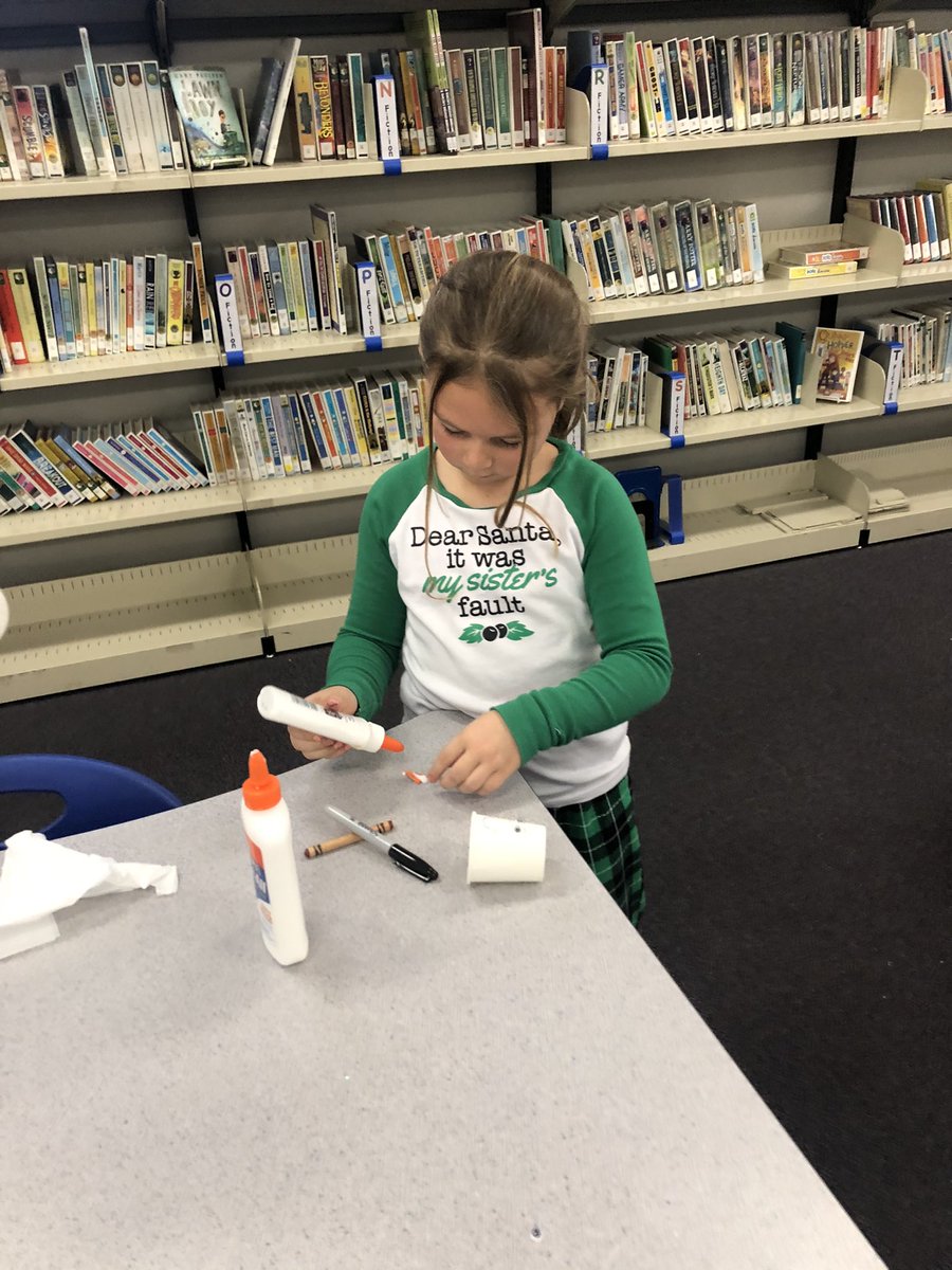 MrsFunk1's tweet photo. Maker Space is always heavily anticipated and well loved @EzraLibrary @EzraElementary ! We had the best time! https://t.co/QcH6nU3Ada