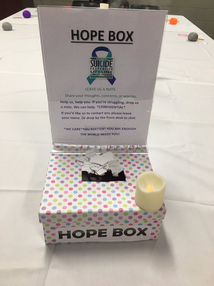 ehsBookBlast's tweet image. We had a table full of 12 students who joined in on the guided meditation this morning. Learning how to relax, breathe, and let it go..
#MentalHealthMonday #medtationmonday #wecare @EtiwandaRed @etiwandanews @asbEtiwanda @ehs_guidance @ChaffeyLearning