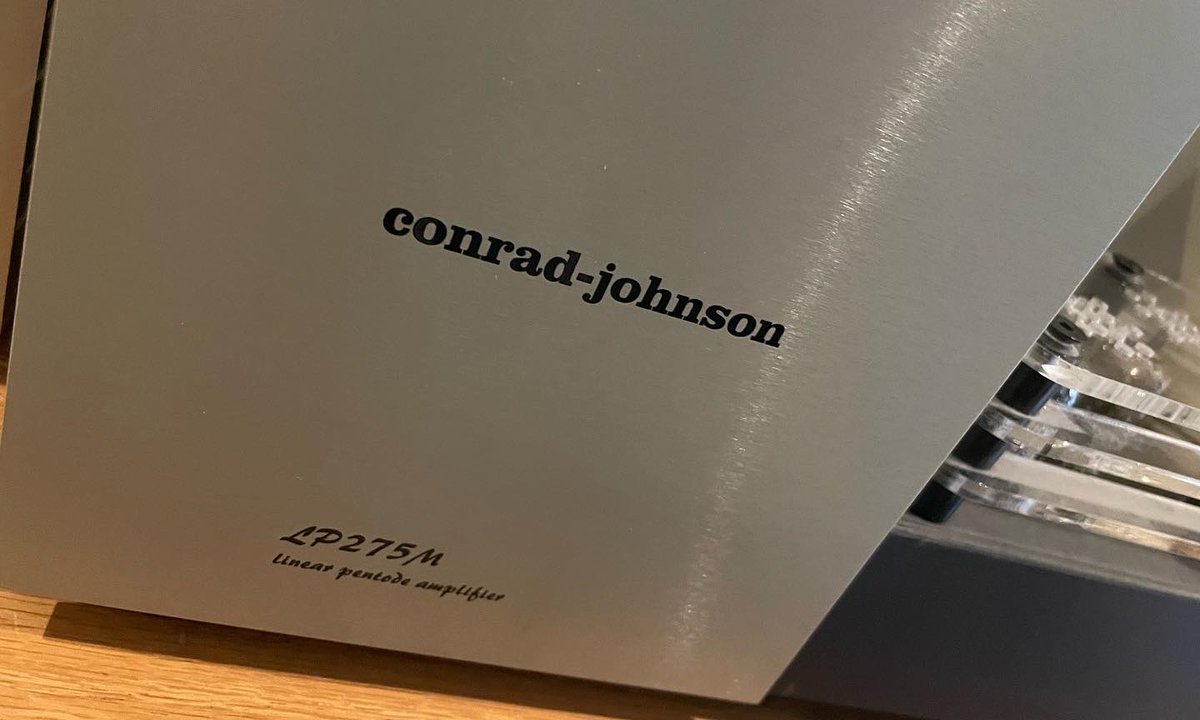 Midlandaudiox's tweet photo. Another superb opportunity for high end at affordable prices we have @conrad_johnson #lp75 mono valve amplifiers boxed immaculate condition and recently re tubed at great cost RRP was ยฃ34999 selling at a unbelievable ยฃ8995 @midlandaudiox #belbroughton #worcestershire #madeintheus https://t.co/ZxPD72qYJg