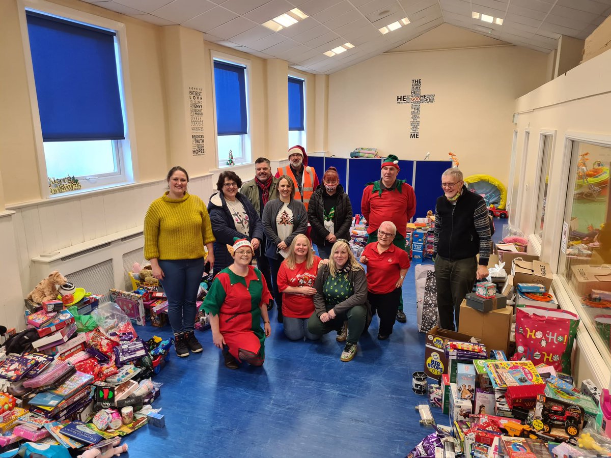 What a morning last week, helping to unpack the toys donated by @coopuk customers for @salvationarmyuk #toyappeal !Fabulous effort from customers; & great team work between Co-op & Salvation Army! @nicLgard bringing it all together #community #countydurham #ItsWhatWeDo