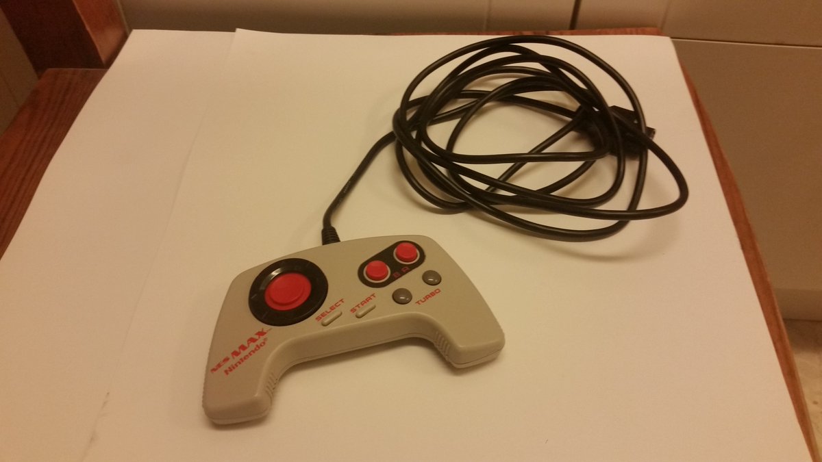 bug_rain's tweet image. Random NES controller going up for sale. Loved the turbo feature on this one as a kid. Made me beat TRACK &amp;amp; FIELD II.
#nes #nesmax #turbocontroller #gamecollector #nintendo #8bit #turbo #gamecontroller #nescontroller