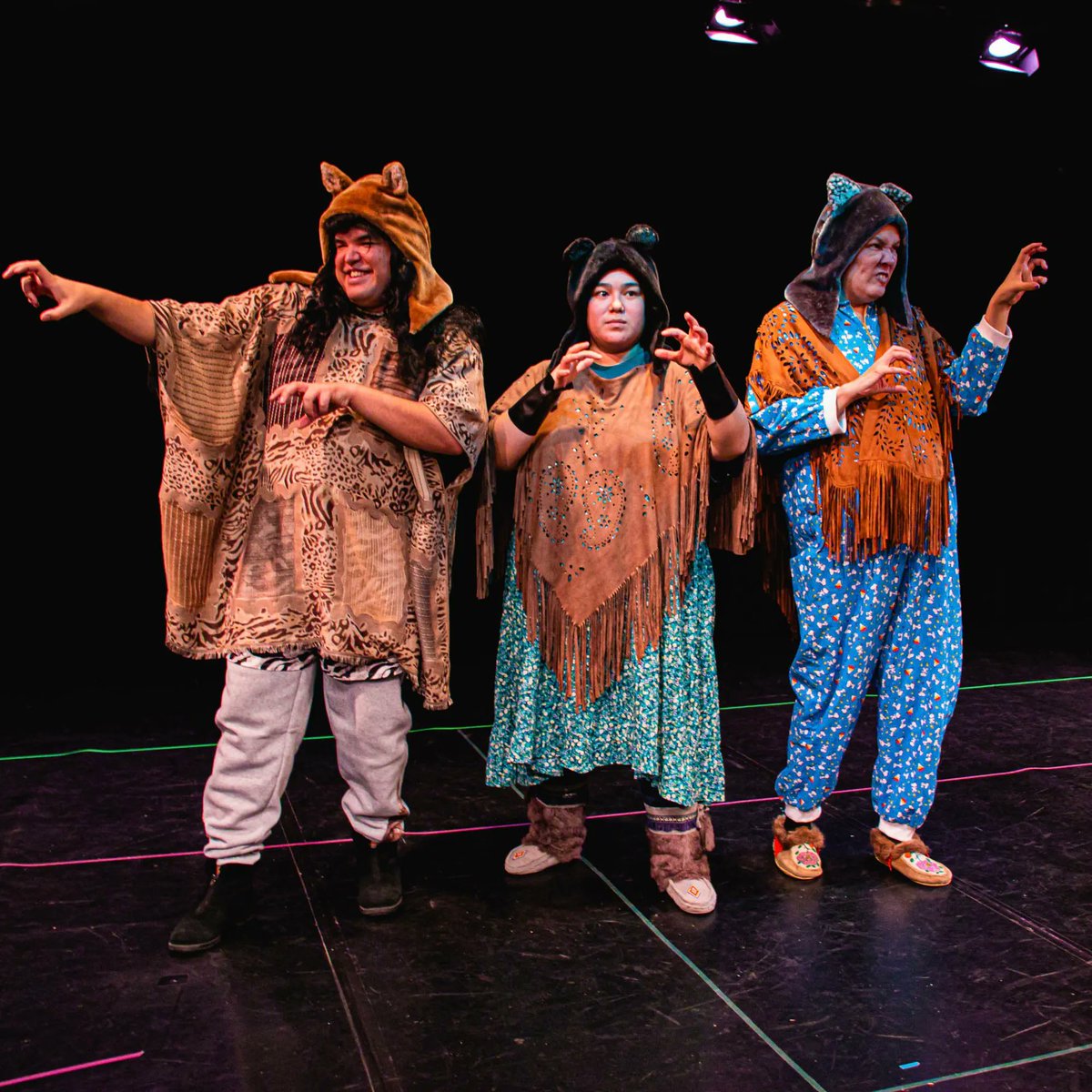 It's time to head back to The Rez for another Christmas show! Tune into <a href="/ctvsaskatoon/">CTV Saskatoon</a> for the News @ Noon with <a href="/JeffRogstadCTV/">Jeff Rogstad</a> to hear about <a href="/GTNT_ca/">GTNT</a>'s play, Mekiwin: The Gift. It runs Wed. -  Sun. <a href="/bwaytheatre/">Broadway Theatre</a> 
Tickets &amp; Info: buff.ly/2DeLyhE
📸 @corystanding