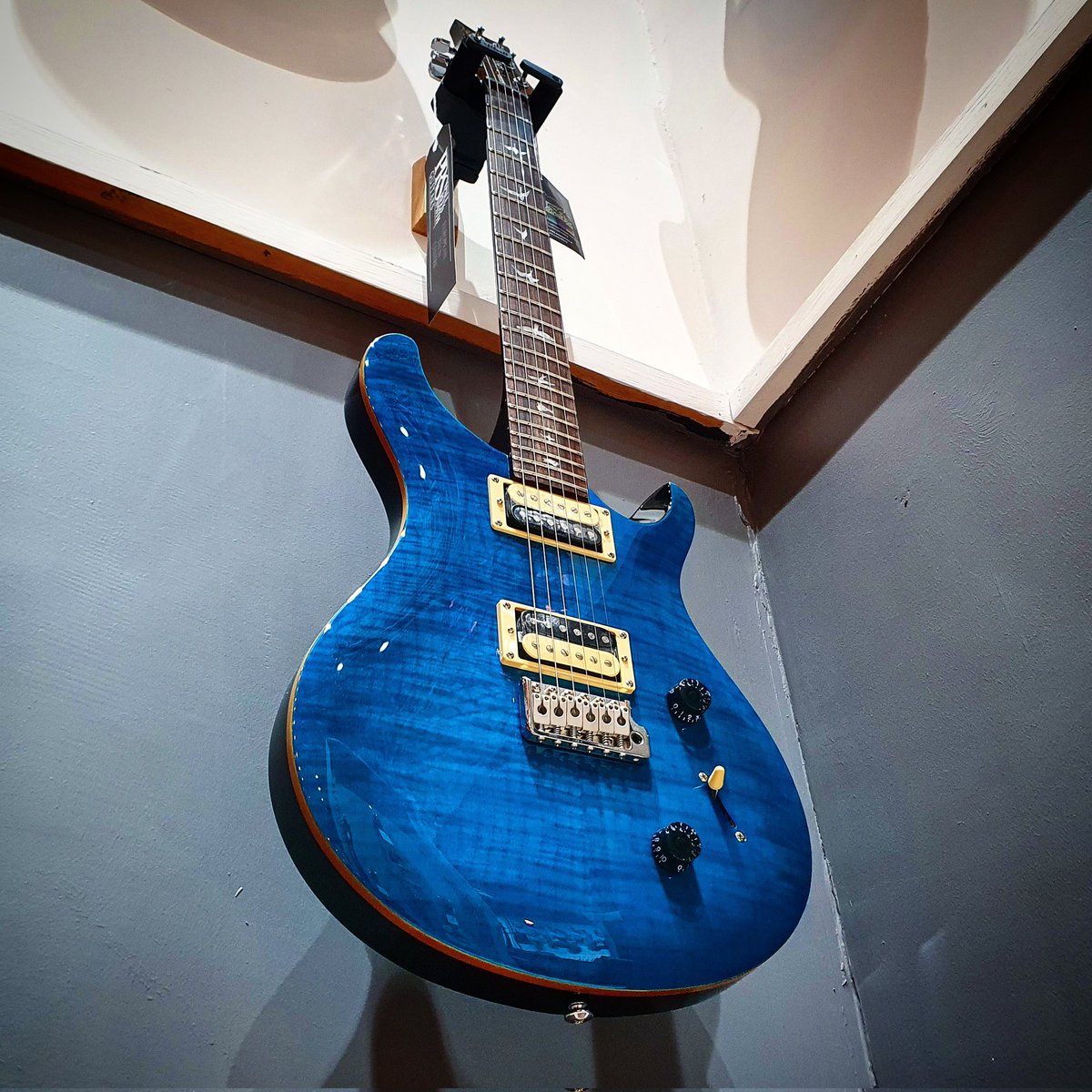 Guitar Galleries on X: 