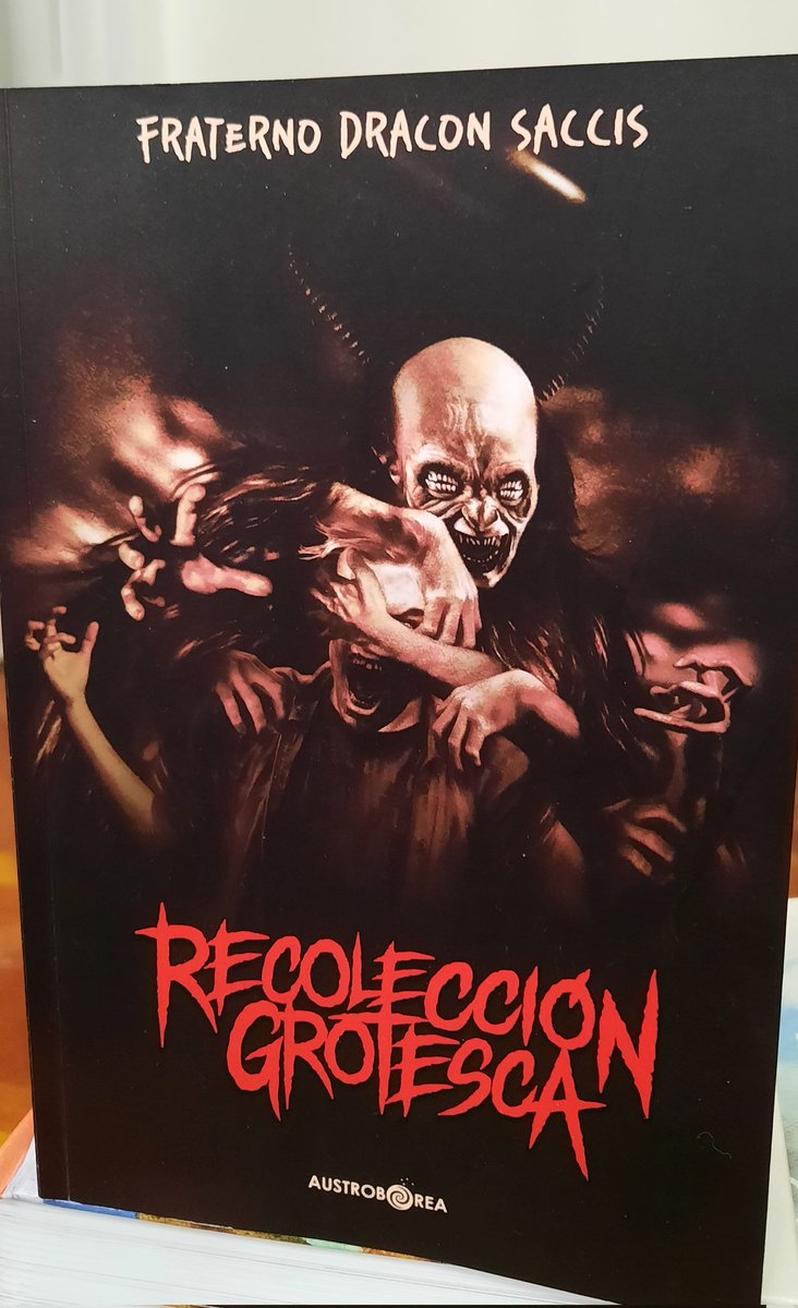 CAReyesG's tweet photo. Llegaron nuevos libros de terror chileno a esta casa escritos por @FraternoDraconS Pablo Espinoza B y @AldoasteteC 
Publicados por @AustroboreaE y @CathartesEd https://t.co/GPqumJU4Oo