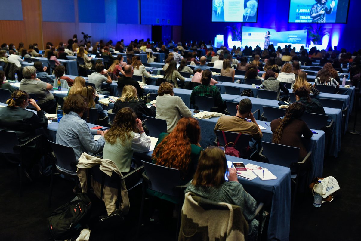 copjornadas's tweet photo. 📸 Les dejamos un pequeño resumen fotográfico de las #IJornadasInternacionales de #traumaterapia. Tres días intensos de aprendizaje y conocimiento. Gracias a todos los que lo han hecho posible. ¡Nos vemos pronto! 😊 https://t.co/YOQYgJeuFJ