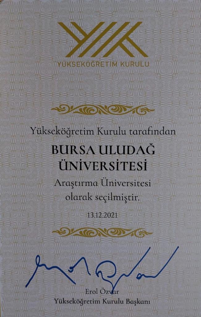 Misyonunu ve stratejik yol haritasını belirlemiş, çalışma disiplinini bu plana uygun biçimde yürütebilen, bilginin üretimi, aktarımı ve paylaşımında da en iyiyi hedefleyen Bursa Uludağ Üniversitesi hakettiği ünvanıyla daha da bir şahlanacaktır. Hayırlı ve uğurlu olsun.