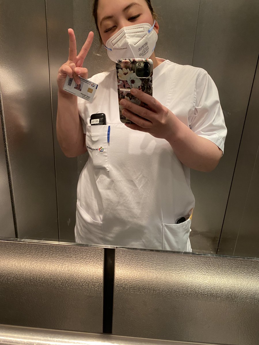 NganNguyentwt's tweet photo. #workmonday😭😭😭😭😭😭 https://t.co/OfEeGXGvzs