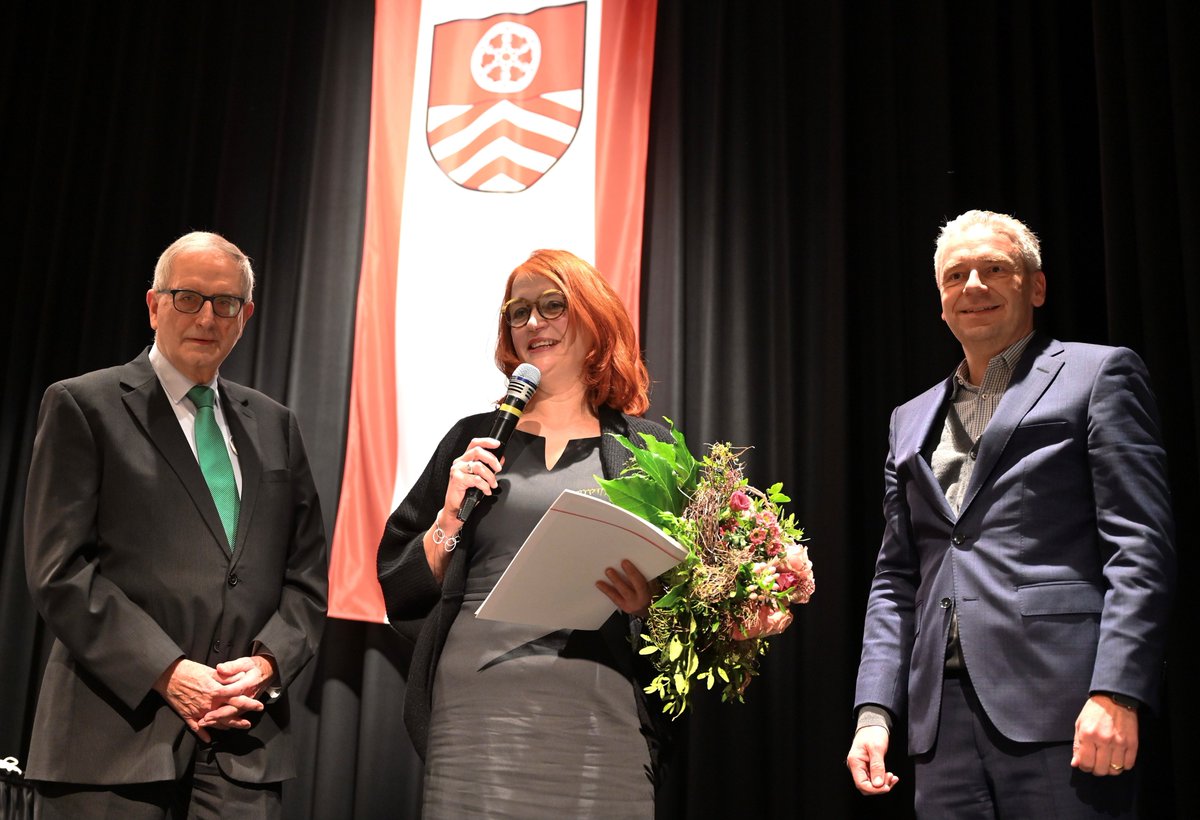 Overdick zur Ersten Kreisbeigeordneen gewählt    #maintaunuskreis #overdick #kreistag #wahl #erstekreisbeigeordnete mtk.org/Overdick-Erste…