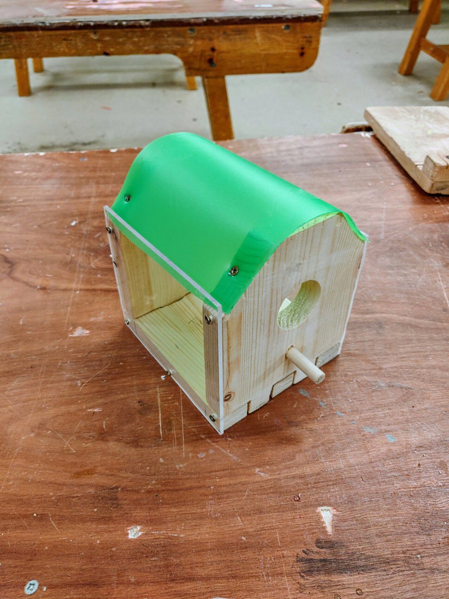 GWeir24's tweet photo. 2nd Year @FingalCC students will be taking home their birdhouse projects this week. Students created the roof using recycled material that would otherwise go into landfill and made with clear walls to see what's happening inside! 🐦🛠️ https://t.co/yzJj0eFHsl