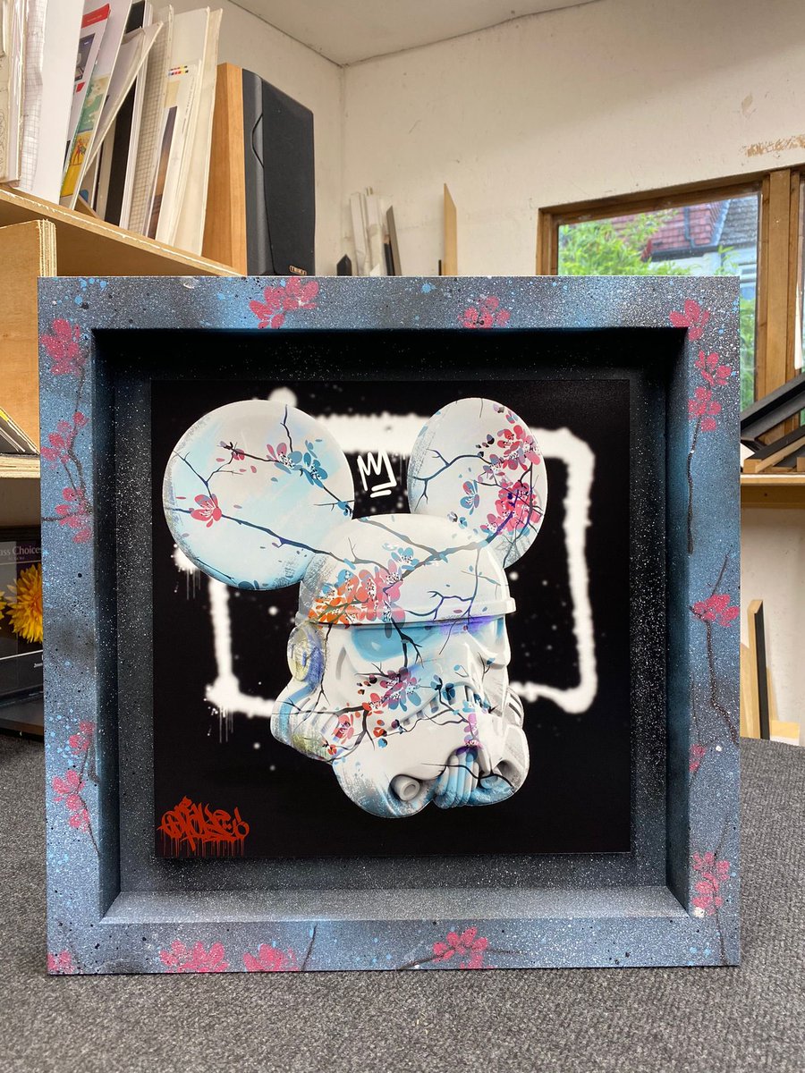 opake_art's tweet photo. GET HOLD OF A TERRACOTTA WARRIOR AND GRT YOURSELVES ONE OF THESE! @theframeshed with the custom frames!
@RealmissNFT @Reaper_NFT @History_makr https://t.co/FDrI7AW3L9