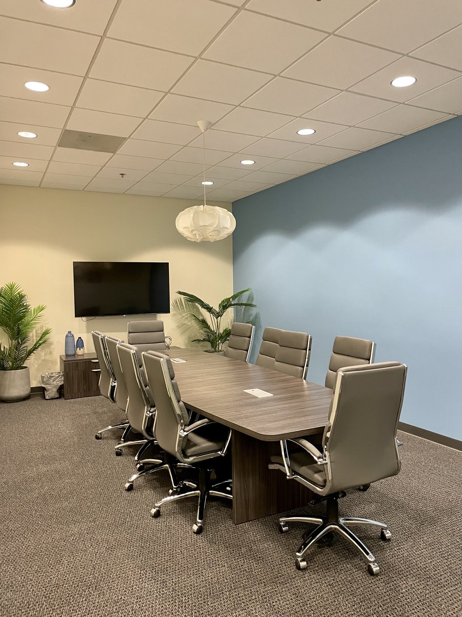 LighthouseLabSv's tweet photo. The new Lighthouse Lab Services #Headquarters in Charlotte, NC has been a great home for our team! 

We are one company in many locations, and we’re proud of how this space is continuing to help us get the job done. 

#healthcare #medicallaboratory #newoffice https://t.co/k4QaqGPyaF