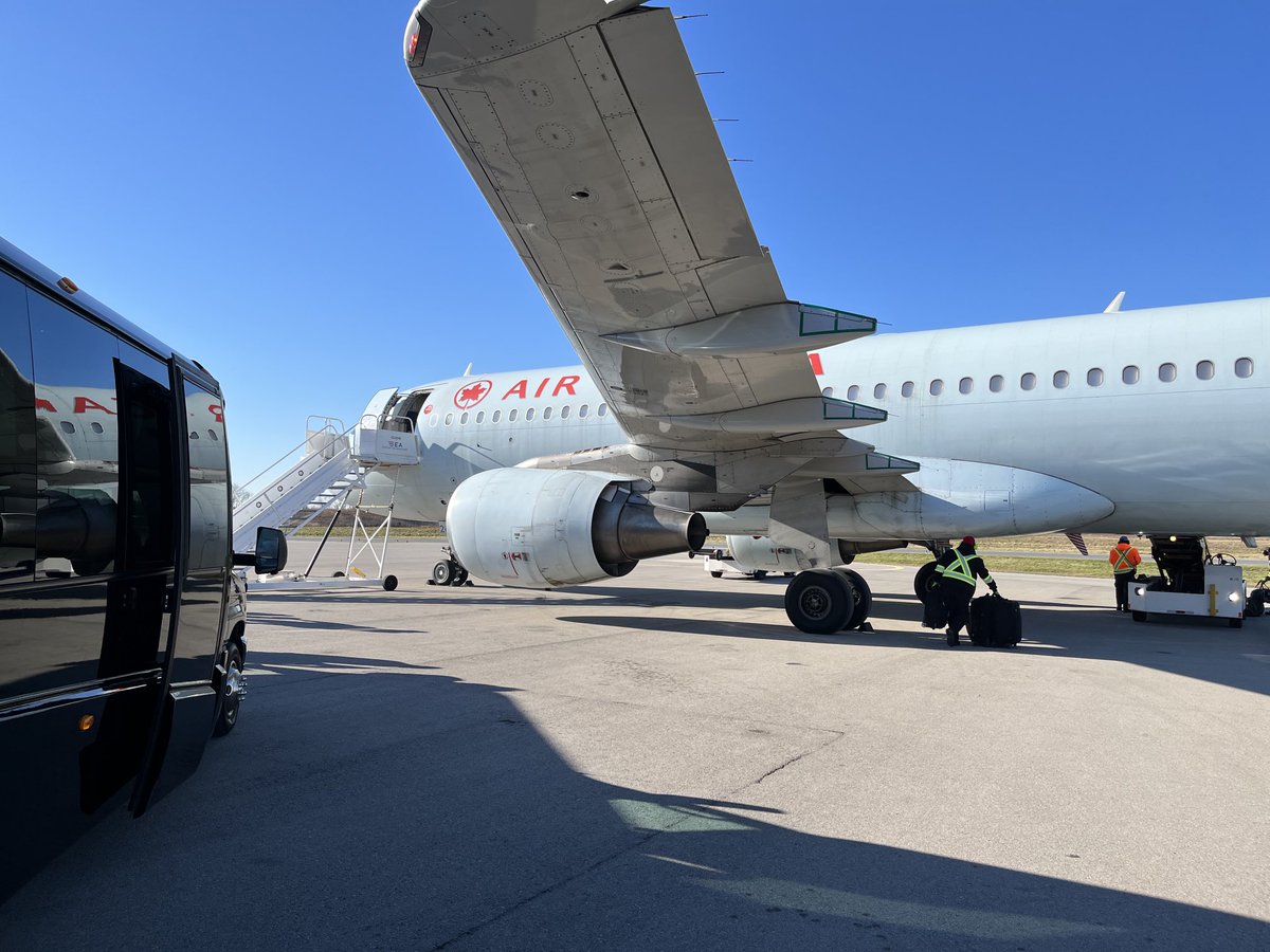 Just boarded the plane with ‘we are the champions’ playing over the speakers. Pretty special stuff. Heading back to Winnipeg as champions. #FortheW 🛫
