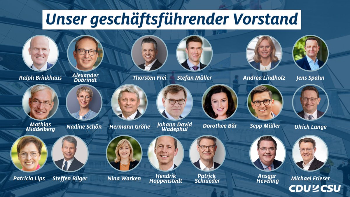Heute haben wir in der #Fraktionssitzung unseren neuen #Vorstand gewählt. Hier gibt es die Übersicht zu unseren #Stellvertreterinnen und #Stellvertretern, Parlamentarischen #Geschäftsführerinnen und #Geschäftsführern sowie unseren #Justiziaren. Herzlichen Glückwunsch 🥳
