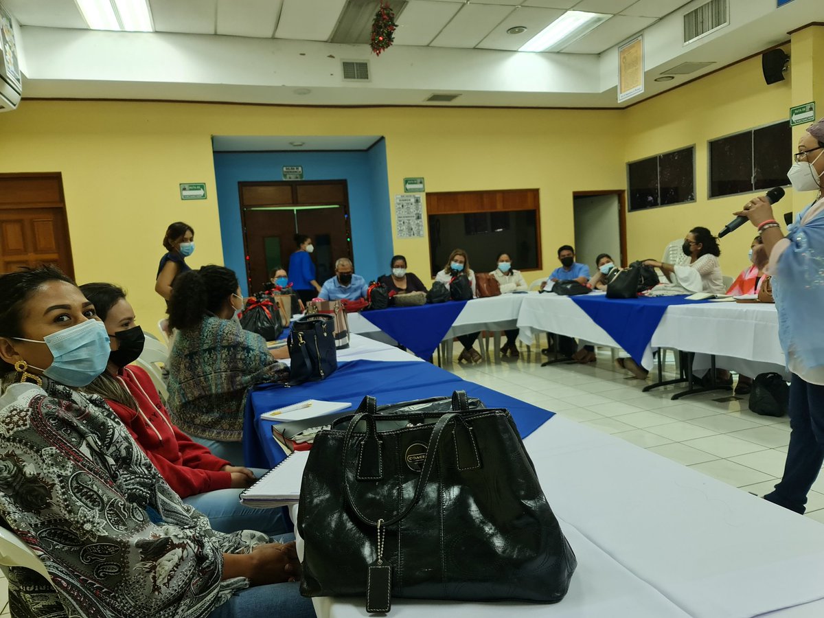 javierliberado's tweet photo. 🐸🐸📝¡En #Nicaragua se trabaja para eliminar la Transmisión Materno Infantil en VIH por eso los Responsables de Componente de VIH socializan la norma de atención hacia los niñ@s!
@psicologodiaz @conisida @EducadorCyber @MinsaNicaragua @ChalecosAmarill @StopsidaONG @TeatroSidarte https://t.co/570QVqm1LW