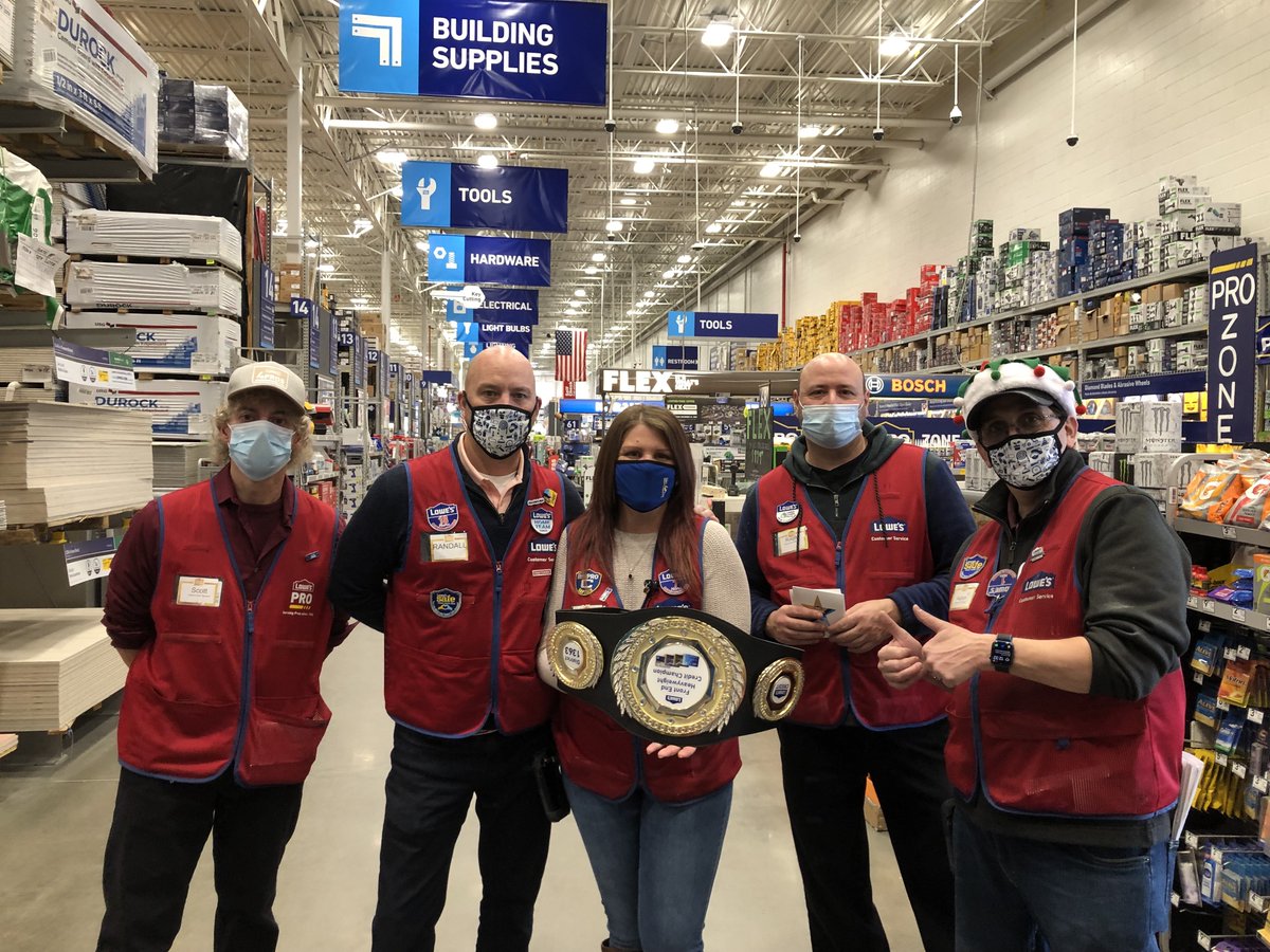 CuocciDennis's tweet photo. What a week Celebrating Wins with the Lowe's Advantage in D1363 & D1366. The Best of the Best in their respective Districts. Congrats Lowe's of Brooklyn 2284 and Lowe's of Riverhead. #region30 #lowescredit https://t.co/uzphbtlPR7
