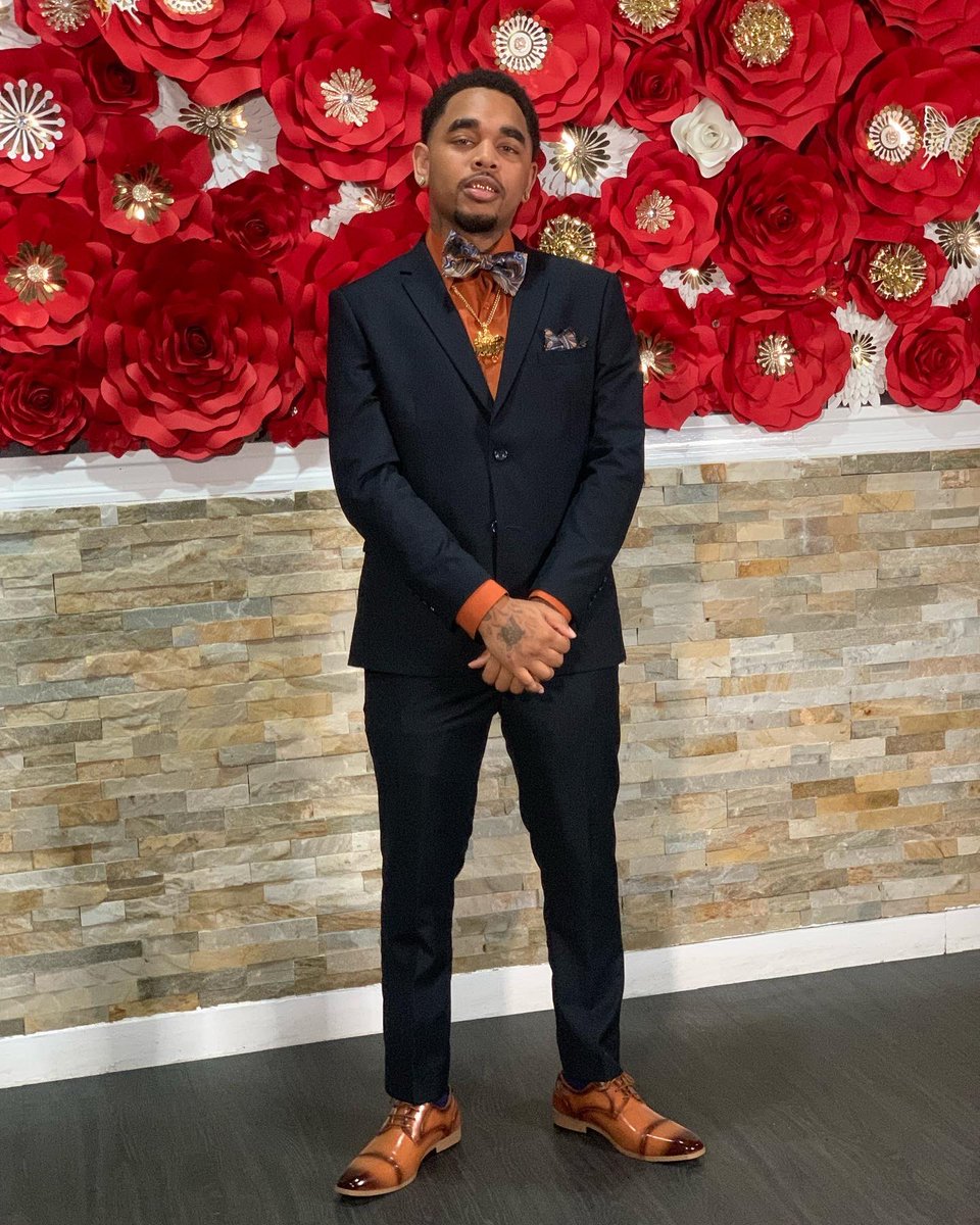 FabulousFat_'s tweet image. If you scared to put in business you can’t hang wit the mob happy zoo day Kwan 🤞🏽💪🏽🦍👿 #bzf #gke #grownmanshit #explore