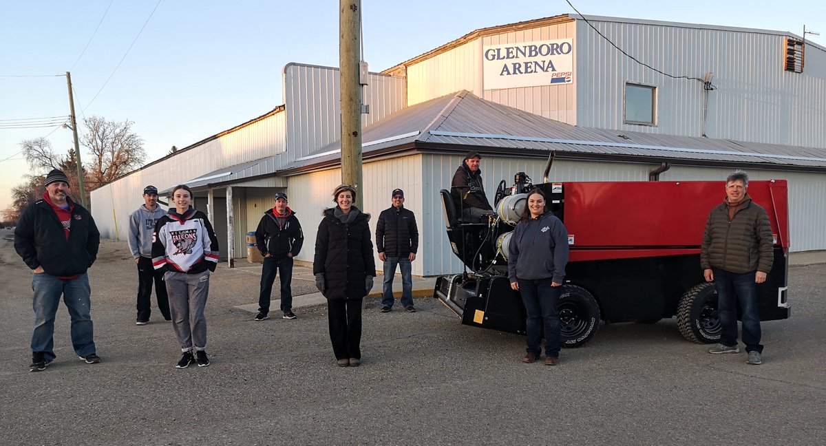 NutrienAgCda's tweet photo. The Glenboro Rink Committee operates the local rink. The volunteer-run committee wants to make upgrades to their 70+ year old rink to keep it in service for their community. They want to do a complete renovation of multiple areas within the rink. @sprucelakesrec @glenbororink https://t.co/tLAW7dY2bN