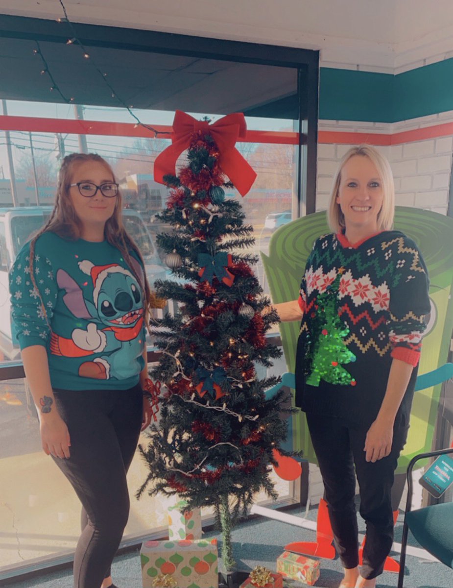 tcsinn1's tweet photo. Ugly Christmas Sweater! @HCorrea88 @TChristianR10 https://t.co/sBbTgVpfFC