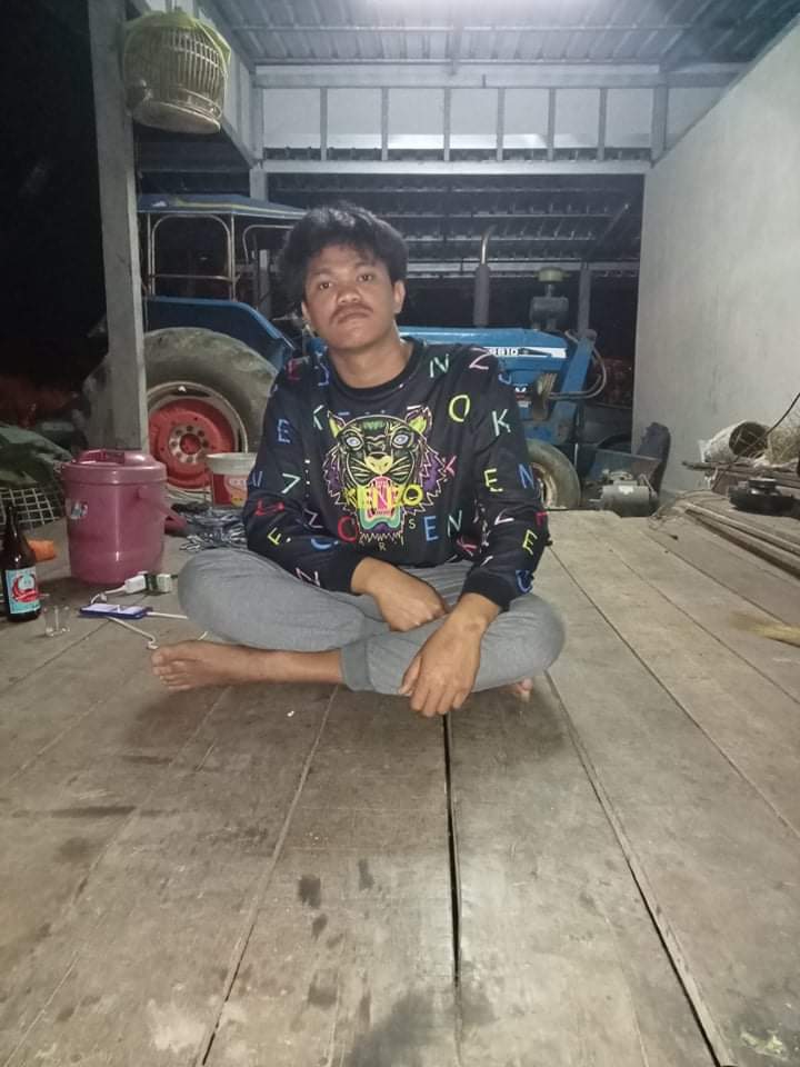 SuCxng's tweet photo. มีใครรับคลอบ้างขอแบบด้วยย https://t.co/Frrcoqd9oS